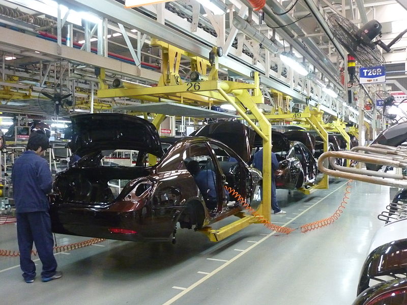 Geely_assembly_line_in_Beilun