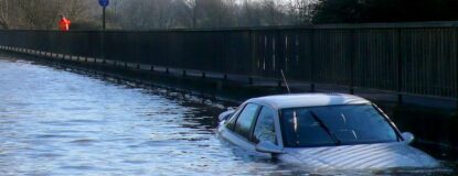 Abandoned_Car_in_Floodwater_-_geograph.org.uk_-_1158977
